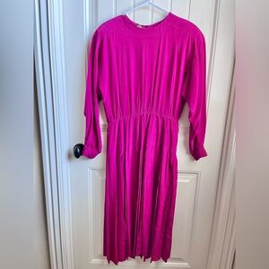 Vibrant Silk Magenta Long Sleeve Dress 100% silk vintage 80s Sz. 10